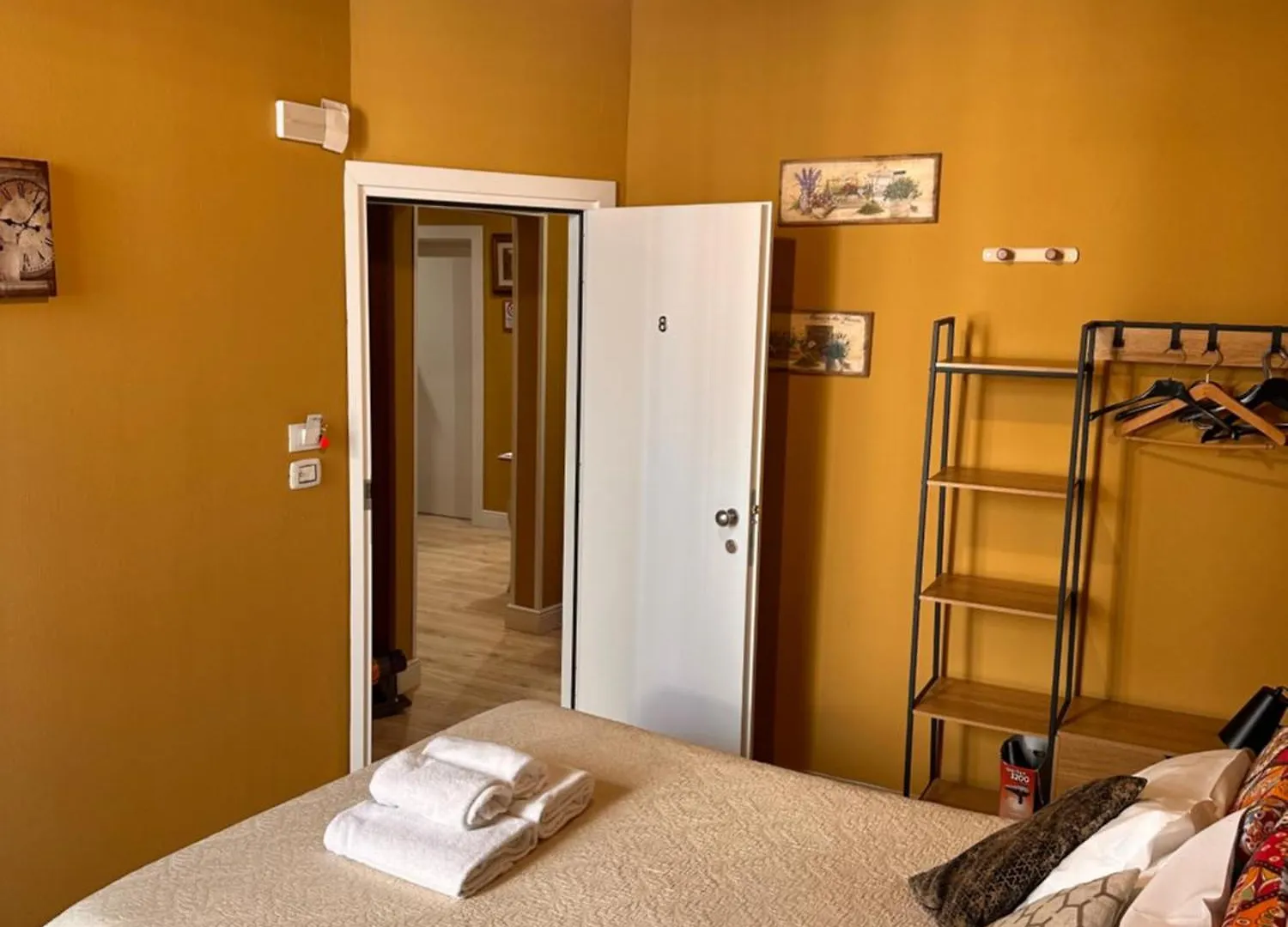 فلورنس Cicerone Guest House فندق مبيت وإفطار